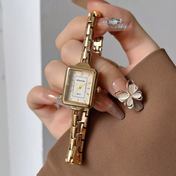 sg-11134201-820l6-mn9uvtkd6akh52.webp Women Business Waterproof Bracelet Watch Vintage Elegant Lady Square Dial Quartz Analog Watches