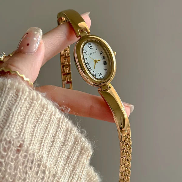 Women Baignoire Retro Waterproof Watch Stainless Steel Small Dial Bracelet Watch Birthday Gift